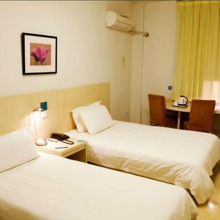 Magnolia Business Hotel Xining Railway Station Grand Cross Mojia Street Extérieur photo