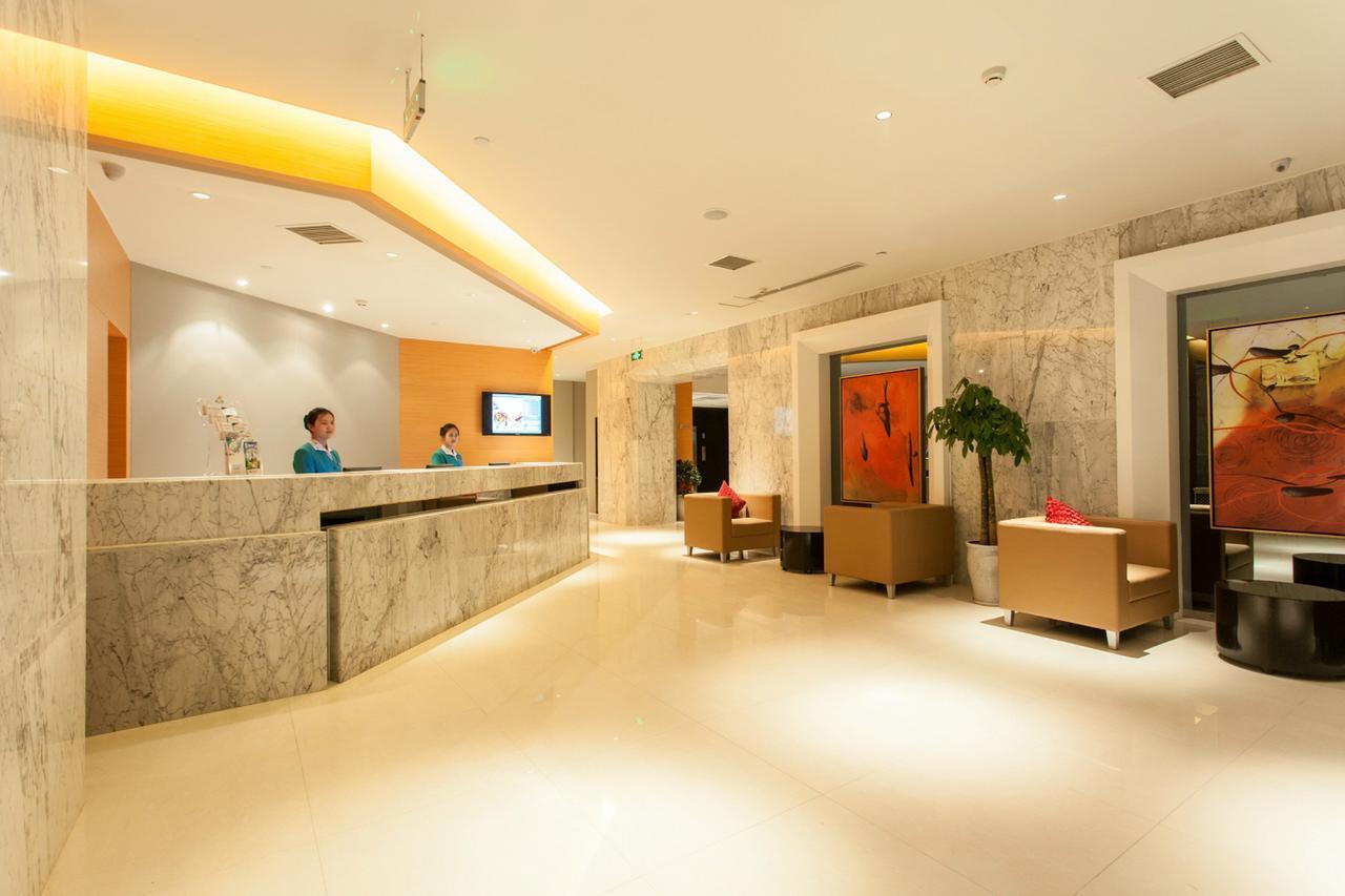 Magnolia Business Hotel Xining Railway Station Grand Cross Mojia Street Extérieur photo